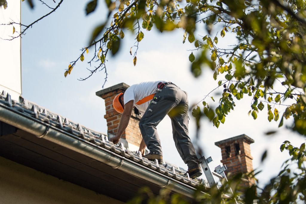 If a Condo Roof Is Damaged